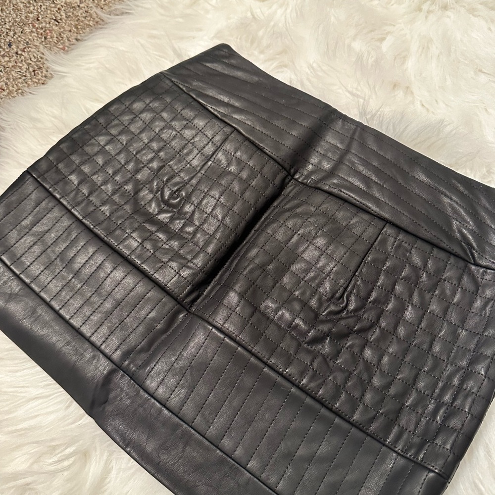 StyleStalker Skirt - Picture 5 of 5